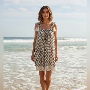 Old Navy Halter Dress Tassel Tie Strappy Shoulders Crochet Lace Hem Size Small